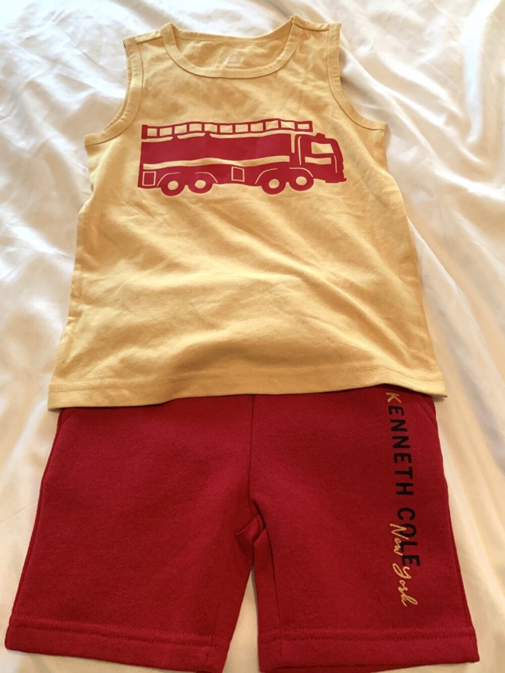 Boys Red FireTruck & Kenneth Cole Shorts Set Size 4